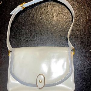 Vintage - shoulder bag - I love this bag I can’t believe I’m getting rid of it